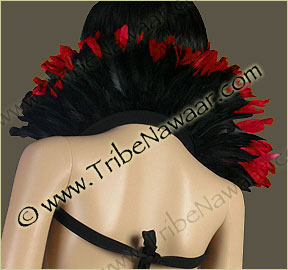 Tribe Nawaar's red queen of hearts theatrical feather collar, back