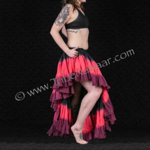 Tribe Nawaar's 'Hitch Hiker' ATS skirt tucking how to guide. Learn to create different look with your tribal belly dance skirt!