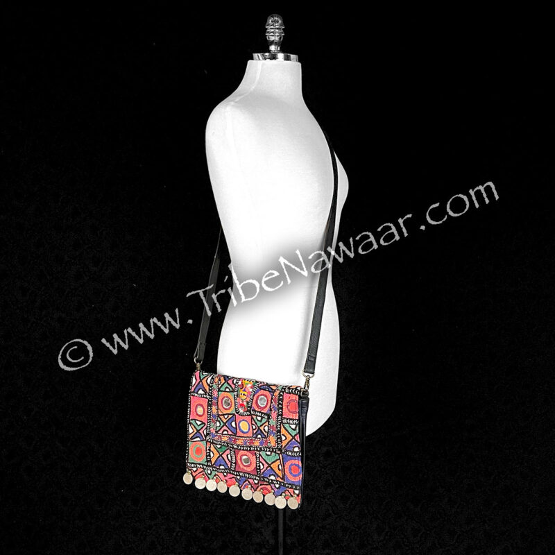 Aria Vintage Textile Leather Purse