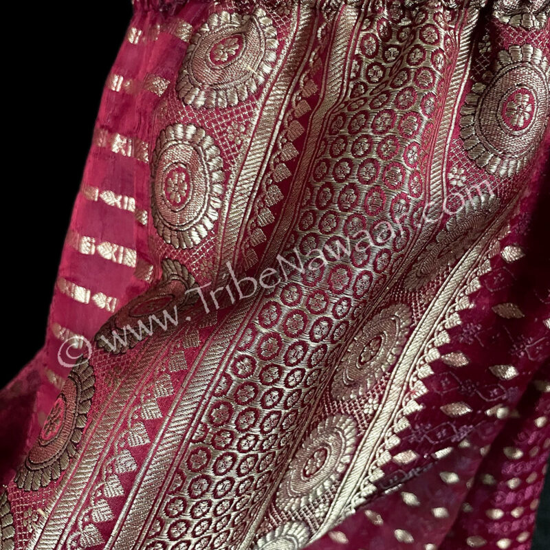 Raspberry Medallion Sariloons